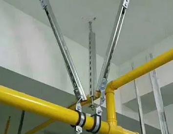 闸阀支撑架的质量要求。价格决定了青冈抗震支撑框架的质量。